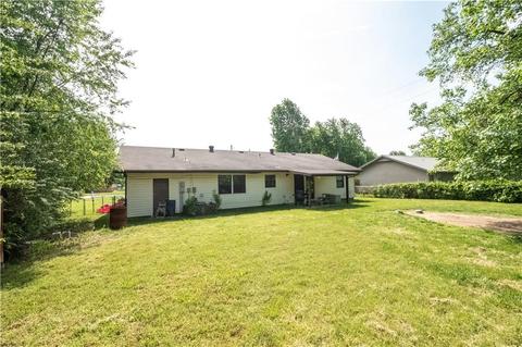 223 Township Dr, Centerton, AR 72719 photo 12