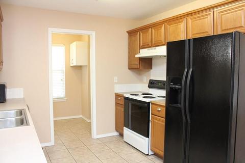 501 Walker St, Centerton, AR 72719 photo 3