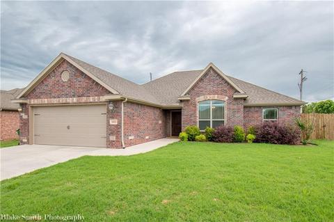 1051 Walker St, Centerton, AR 72719 photo 2