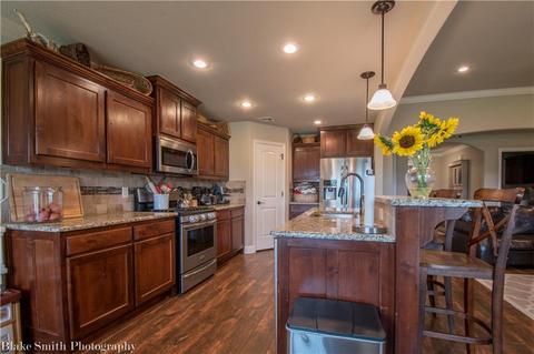 1051 Walker St, Centerton, AR 72719 photo 11