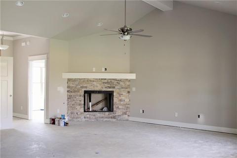 212 Monroe St, Centerton, AR 72719 photo 2
