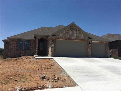 212 Monroe St, Centerton, AR 72719 photo 1