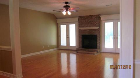 323 Bluff Dr, Lowell, AR 72745 photo 6