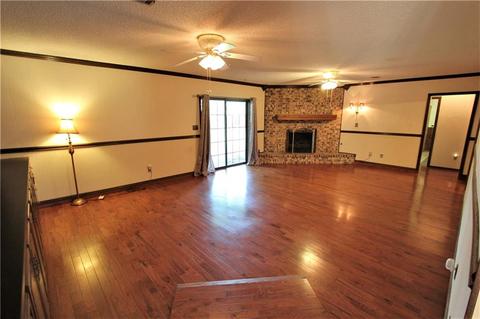 524 Thicksten Dr, Alma, AR 72921 photo 4