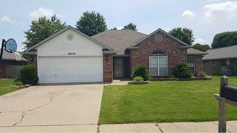 3604 Mockingbird Ln, Rogers, AR 72756 photo 1