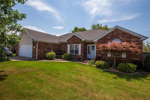 806 Grandy Pl, Lowell, AR 72745 photo 1