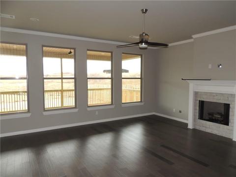 150 Sicily Dr, Centerton, AR 72719 photo 2