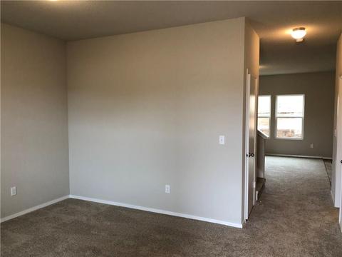 208 E Kara Ln, Rogers, AR 72758 photo 2