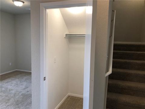 208 E Kara Ln, Rogers, AR 72758 photo 3