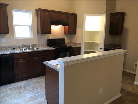 206 E Kara Ln, Rogers, AR 72758 photo 6