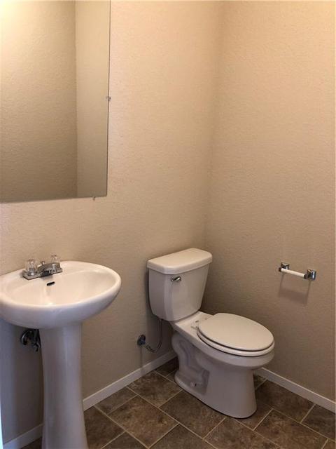 206 E Kara Ln, Rogers, AR 72758 photo 3