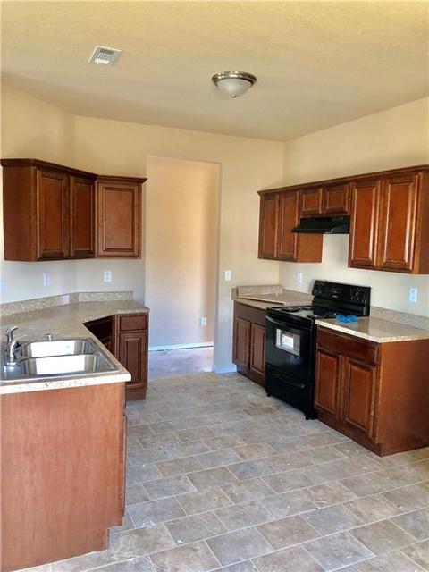 203 E Kara Ln, Rogers, AR 72758 photo 3