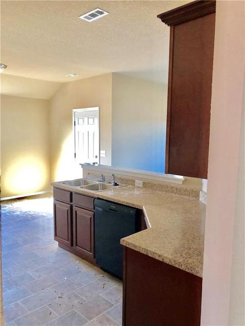 203 E Kara Ln, Rogers, AR 72758 photo 4