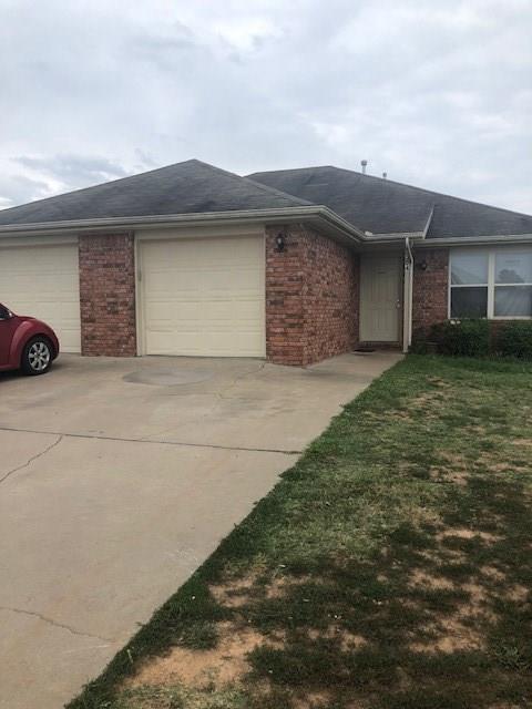 304 306 E Asher Ct, Rogers, AR 72758 photo 2