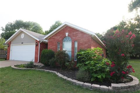 611 Walker St, Centerton, AR 72719 photo 1