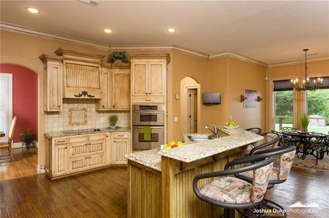 2352 Willow Bnd, Springdale, AR 72762 photo 8