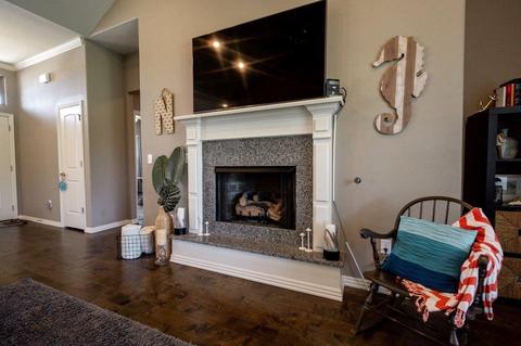 202 Colville St, Lowell, AR 72745 photo 8