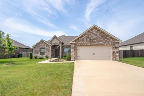 202 Colville St, Lowell, AR 72745 photo 1