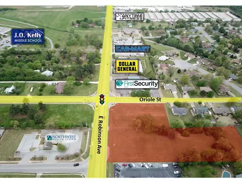 2100 E Robinson Ave, Springdale, AR 72764 photo 3