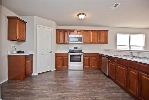 7998 Bridgegate Ave, Springdale, AR 72762 photo 3