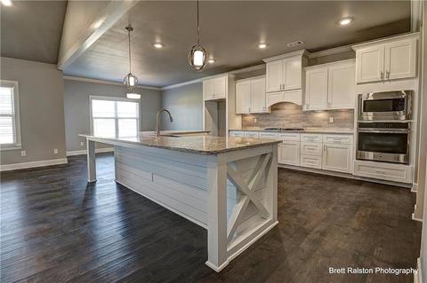 1030 Silver Maple St, Centerton, AR 72719 photo 9
