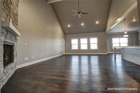 1030 Silver Maple St, Centerton, AR 72719 photo 3