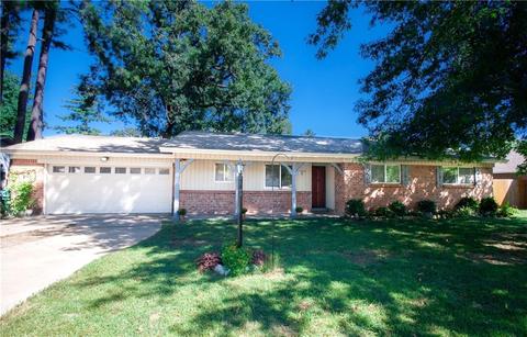 204 Andrew Ave, Springdale, AR 72764 photo 1