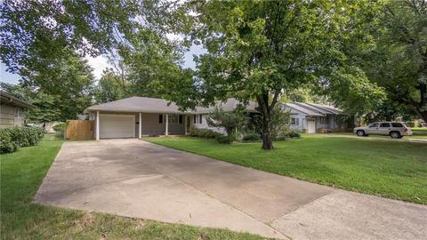 707 Shipley St, Springdale, AR 72764 photo 3
