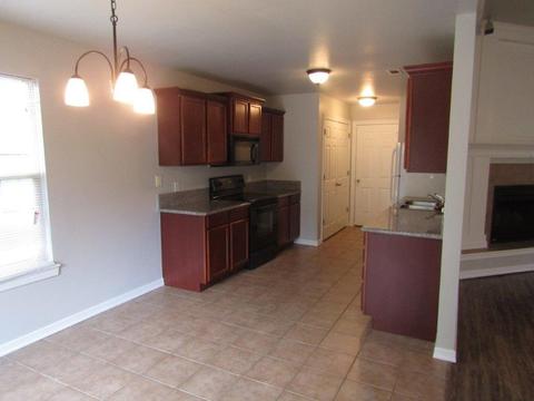310 James Dr, Centerton, AR 72719 photo 9