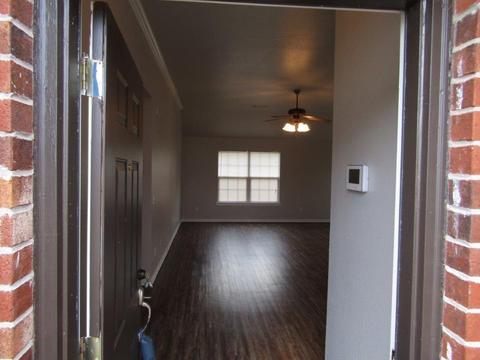 310 James Dr, Centerton, AR 72719 photo 4