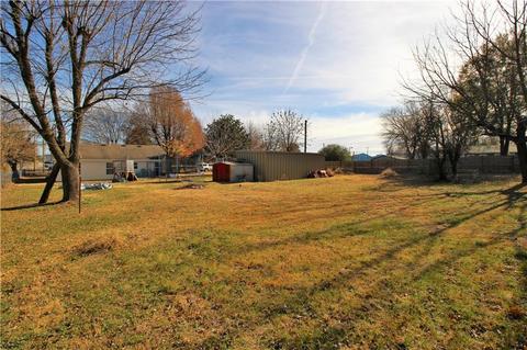 826 S Powell St, Springdale, AR 72764 photo 3