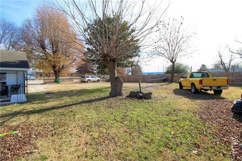 826 S Powell St, Springdale, AR 72764 photo 5