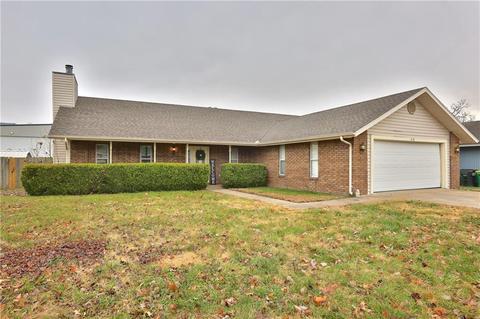 218 Stein St, Centerton, AR 72719 photo 2