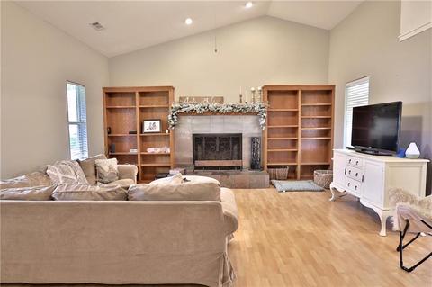 218 Stein St, Centerton, AR 72719 photo 3