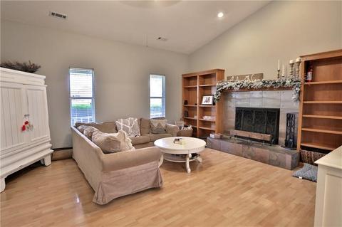 218 Stein St, Centerton, AR 72719 photo 4