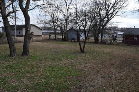 106 SW 3rd Ave, Gravette, AR 72736 photo 19