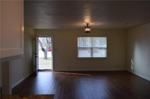 106 SW 3rd Ave, Gravette, AR 72736 photo 3