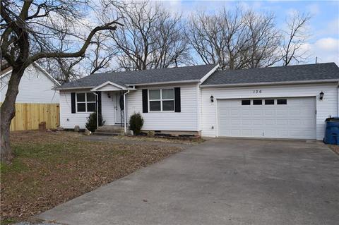 106 SW 3rd Ave, Gravette, AR 72736 photo 1