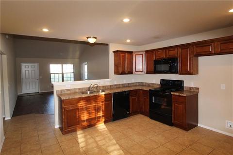 408 E Laurel Ave, Rogers, AR 72758 photo 5