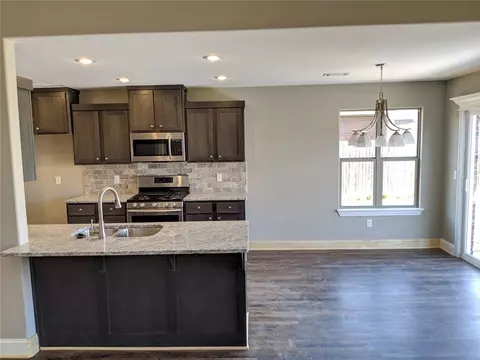243 Alexandra Loop, Elkins, AR 72727 photo 6