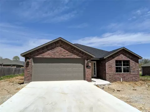 243 Alexandra Loop, Elkins, AR 72727 photo 1