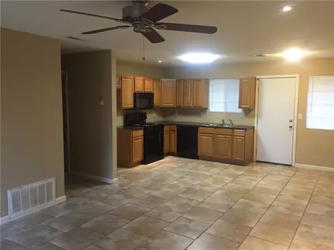 1303 W 1305 W Beech Dr, Rogers, AR 72756 photo 3