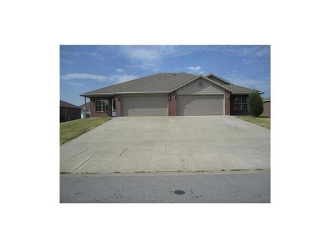 1323 Tucson Loop, Springdale, AR 72764 photo 1