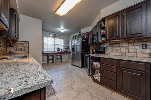 809 Michael St, Centerton, AR 72719 photo 3