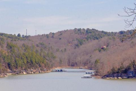 8045 Cedar Ln, Rogers, AR 72756 photo 1
