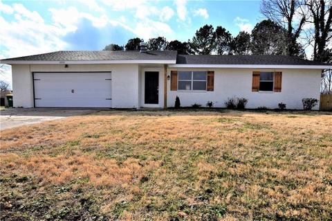 2000 Carnes Dr, Springdale, AR 72762 photo 1