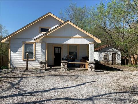 428 Spring St, Rogers, AR 72756 photo 1