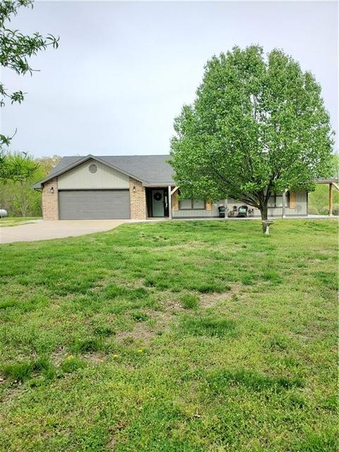12282 Leonard Rd, Gravette, AR 72736 photo 2
