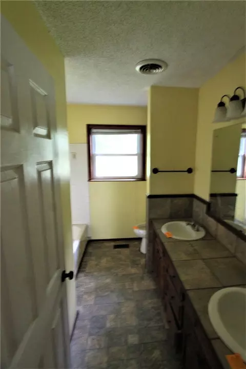 922 Harrell St, Alma, AR 72921 photo 8