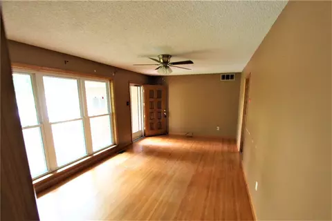 922 Harrell St, Alma, AR 72921 photo 4